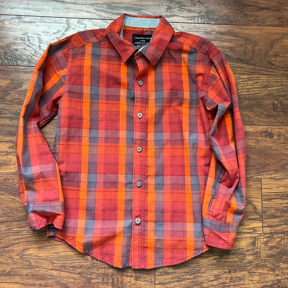 Long sleeve boys Calvin Klein shirt size 8